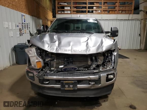 ✅ 2022 Ford F-250 XLT • VIN: 1FT7X2BN1NEC12771 • Лот: 82365495. Опубликован ранее на Copart с пробегом 17 487 миль. Бесплатный доступ к архиву аукционных продаж из США и подробный отчёт об истории автомобиля на DreamBid. Изображение 5.