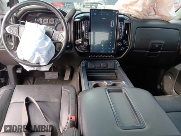 ✅ 2015 Chevrolet Silverado 2500HD LTZ • VIN: 1GC1KWE84FF180962 • Lot: 51786335. Wystawiony na Copart z przebiegiem 85 177 mil. Bezpłatny archiwum sprzedaży aukcyjnych z USA i szczegółowy raport historii pojazdu na DreamBid. Zdjęcie 8.