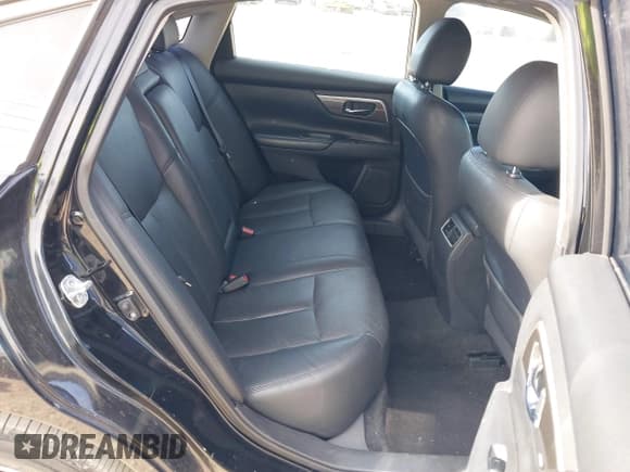 ✅ 2015 Nissan Altima SV • VIN: 1N4AL3AP1FC149622 • Lot: 43668920. Listed on IAAI with 176,930 mi. Free auction sales archive from the USA and detailed vehicle history report at DreamBid. Image 8.