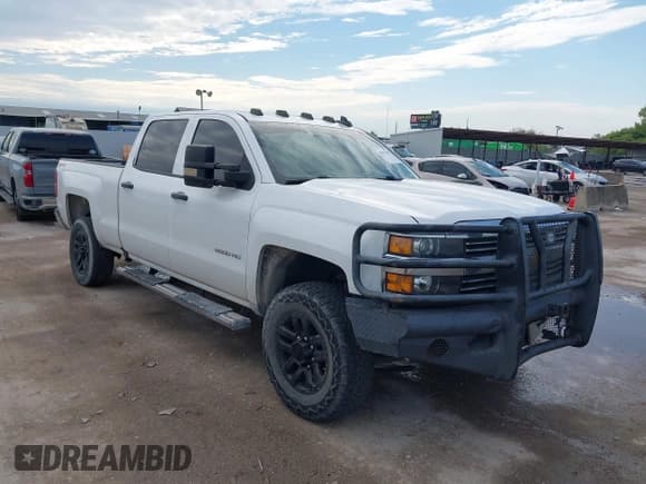 ✅ 2017 Chevrolet Silverado 2500HD Work Truck • VIN: 1GC1KUEG4HF237787 • Lot: 43037501. Listed on IAAI with 257,194 mi. Free auction sales archive from the USA and detailed vehicle history report at DreamBid. Image 1.