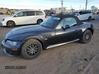 ✅ 2000 BMW Z3 2.8 • VIN: 4USCH3342YLF42701 • Лот: 92480815. Опубликован ранее на Copart с пробегом 154 272 миль. Бесплатный доступ к архиву аукционных продаж из США и подробный отчёт об истории автомобиля на DreamBid. Изображение 1.