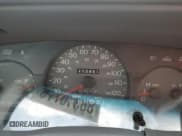 ✅ 2000 Mercury Grand Marquis GS • VIN: 2MEFM74W7YX720199 • Lot: 86310775. Wystawiony na Copart z przebiegiem 113 451 mil. Bezpłatny archiwum sprzedaży aukcyjnych z USA i szczegółowy raport historii pojazdu na DreamBid. Zdjęcie 9.