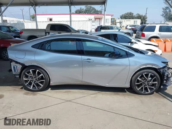 2025 Toyota Prius SE с VIN JTDACACU8S3051070, выставлен на аукционе IAAI как лот 42734880 с пробегом 221 миль миль и . История ставок и продаж доступна на DreamBid. Изображение 14.