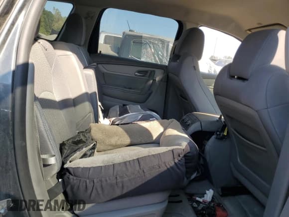 ✅ 2014 Chevrolet Traverse LS • VIN: 1GNKRFKD0EJ109424 • Lot: 71629364. Wystawiony na Copart z przebiegiem Nie podano. Bezpłatny archiwum sprzedaży aukcyjnych z USA i szczegółowy raport historii pojazdu na DreamBid. Zdjęcie 11.