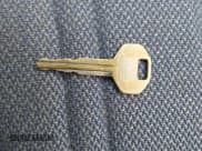 ✅ 1992 Mitsubishi Mirage • VIN: 4A3CU26A2NE030752 • Lot: 43037504. Wystawiony na IAAI z przebiegiem 93 053 mil. Bezpłatny archiwum sprzedaży aukcyjnych z USA i szczegółowy raport historii pojazdu na DreamBid. Zdjęcie 11.