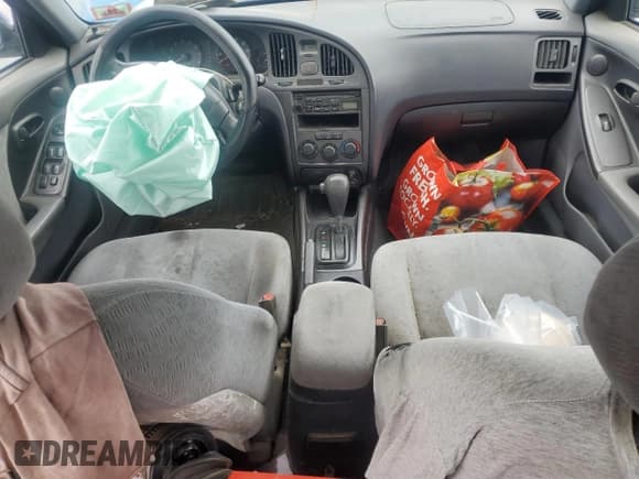 ✅ 2005 Hyundai Elantra GLS • VIN: KMHDN46DX5U977341 • Lot: 61721975. Wystawiony na Copart z przebiegiem 282 500 mil. Bezpłatny archiwum sprzedaży aukcyjnych z USA i szczegółowy raport historii pojazdu na DreamBid. Zdjęcie 8.