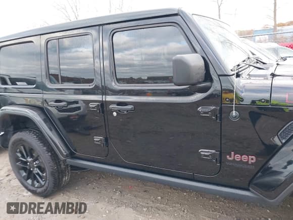 ✅ 2020 Jeep Wrangler Unlimited Rubicon • VIN: 1C4HJXFN7LW178825 • Lot: 40547745. Wystawiony na IAAI z przebiegiem 44 690 mil. Bezpłatny archiwum sprzedaży aukcyjnych z USA i szczegółowy raport historii pojazdu na DreamBid. Zdjęcie 13.