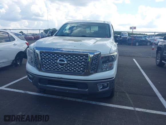 ✅ 2016 Nissan Titan SV • VIN: 1N6BA1F2XGN506904 • Лот: 42850694. Опубликован ранее на IAAI с пробегом 135 364 миль. Бесплатный доступ к архиву аукционных продаж из США и подробный отчёт об истории автомобиля на DreamBid. Изображение 2.