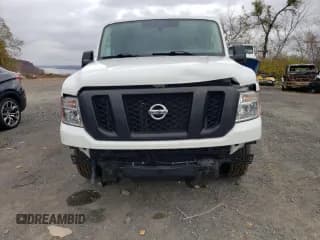 ✅ 2020 Nissan NV Cargo SV • VIN: 1N6BF0KM5LN806590 • Lot: 78617184. Wystawiony na Copart z przebiegiem 147 620 mil. Bezpłatny archiwum sprzedaży aukcyjnych z USA i szczegółowy raport historii pojazdu na DreamBid. Zdjęcie 5.