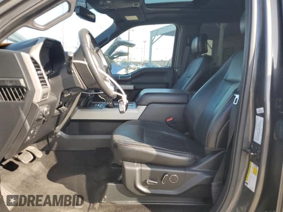 ✅ 2018 Ford F-150 Lariat • VIN: 1FTEW1CG9JKE40050 • Lot: 91322285. Wystawiony na Copart z przebiegiem 68 362 mil. Bezpłatny archiwum sprzedaży aukcyjnych z USA i szczegółowy raport historii pojazdu na DreamBid. Zdjęcie 7.