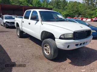 ✅ 2000 Dodge Dakota Sport • VIN: 1B7GG2AN2YS636449 • Lot: 42154548. Wystawiony na IAAI z przebiegiem 186 126 mil. Bezpłatny archiwum sprzedaży aukcyjnych z USA i szczegółowy raport historii pojazdu na DreamBid. Zdjęcie 1.