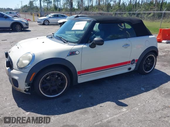 ✅ 2010 MINI Convertible S • VIN: WMWMS3C57ATY51245 • Лот: 41802174. Опубликован ранее на IAAI с пробегом 110 154 миль. Бесплатный доступ к архиву аукционных продаж из США и подробный отчёт об истории автомобиля на DreamBid. Изображение 2.