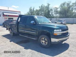 ✅ 2002 Chevrolet Silverado 2500HD LS • VIN: 1GCHK29G72E117315 • Lot: 39851827. Wystawiony na IAAI z przebiegiem 193 098 mil. Bezpłatny archiwum sprzedaży aukcyjnych z USA i szczegółowy raport historii pojazdu na DreamBid. Zdjęcie 1.
