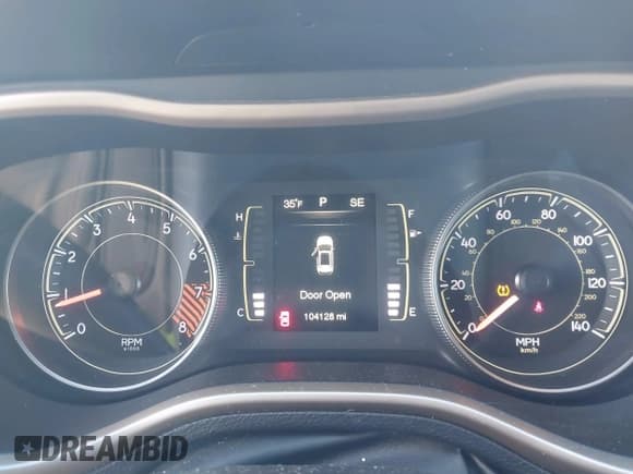 ✅ 2014 Jeep Cherokee Latitude • VIN: 1C4PJMCS6EW147699 • Lot: 43550927. Listed on IAAI with 104,128 mi. Free auction sales archive from the USA and detailed vehicle history report at DreamBid. Image 7.