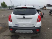 ✅ 2016 Buick Encore Leather • VIN: KL4CJGSB2GB747173 • Lot: 42591069. Wystawiony na IAAI z przebiegiem 82 624 mil. Bezpłatny archiwum sprzedaży aukcyjnych z USA i szczegółowy raport historii pojazdu na DreamBid. Zdjęcie 16.