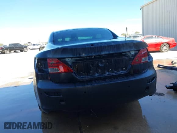 ✅ 2013 Lexus IS 350 C • VIN: JTHFE2C24D2509151 • Lot: 43777979. Listed on IAAI with 94,583 mi. Free auction sales archive from the USA and detailed vehicle history report at DreamBid. Image 6.