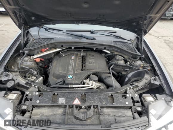 ✅ 2016 BMW X4 M40i • VIN: 5UXXW7C55G0M91168 • Lot: 63206195. Listed on Copart with 126,177 mi. Free auction sales archive from the USA and detailed vehicle history report at DreamBid. Image 12.