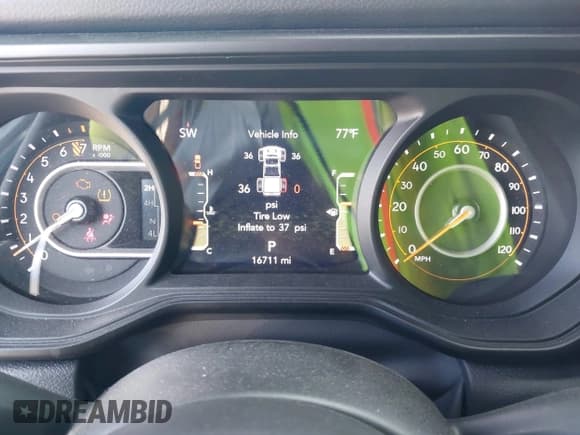 ✅ 2024 Jeep Gladiator Sport S • VIN: 1C6HJTAG9RL112537 • Lot: 43603543. Wystawiony na IAAI z przebiegiem 16 711 mil. Bezpłatny archiwum sprzedaży aukcyjnych z USA i szczegółowy raport historii pojazdu na DreamBid. Zdjęcie 7.