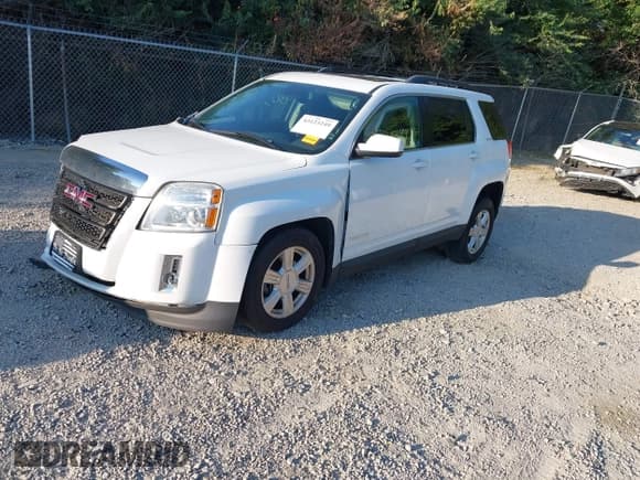 ✅ 2015 GMC Terrain SLE • VIN: 2GKALREK1F6383588 • Lot: 43123249. Wystawiony na IAAI z przebiegiem 151 995 mil. Bezpłatny archiwum sprzedaży aukcyjnych z USA i szczegółowy raport historii pojazdu na DreamBid. Zdjęcie 17.
