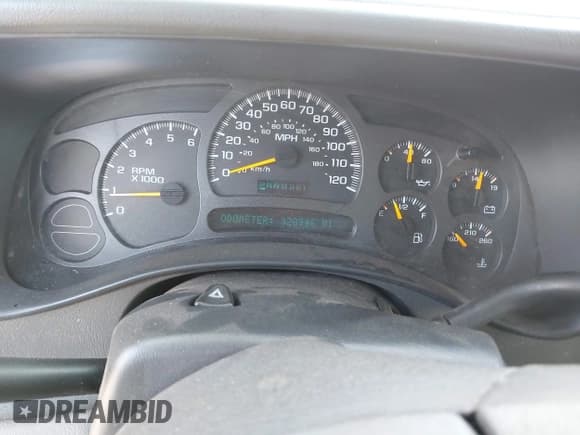 ✅ 2004 Chevrolet Suburban LT • VIN: 1GNEC16T84R125633 • Lot: 42564242. Listed on IAAI with 328,946 mi. Free auction sales archive from the USA and detailed vehicle history report at DreamBid. Image 7.