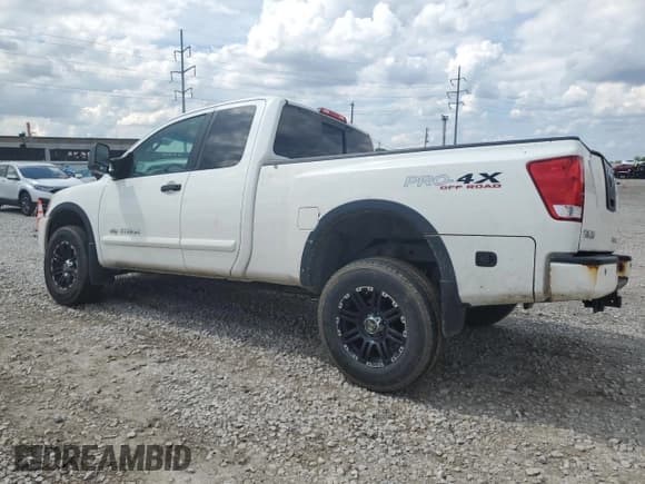 ✅ 2010 Nissan Titan SE • VIN: 1N6AA0CC9AN325741 • Лот: 58744895. Опубликован ранее на Copart с пробегом 218 363 миль. Бесплатный доступ к архиву аукционных продаж из США и подробный отчёт об истории автомобиля на DreamBid. Изображение 2.