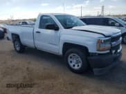 ✅ 2018 Chevrolet Silverado 1500 Work Truck • VIN: 1GCNCNEC5JZ261795 • Lot: 86986685. Wystawiony na Copart z przebiegiem 47 446 mil. Bezpłatny archiwum sprzedaży aukcyjnych z USA i szczegółowy raport historii pojazdu na DreamBid. Zdjęcie 4.
