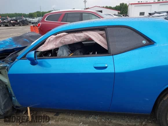 2018 Dodge Challenger R/T z VIN 2C3CDZBT3JH310531, wystawiony jako IAAI lot #42730050 z przebiegiem Nie podano mil oraz . Historia ofert i sprzedaży dostępna na DreamBid. Obrazek 15.