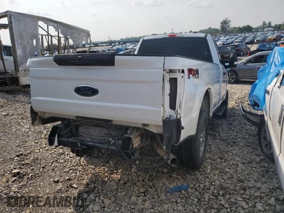 ✅ 2022 Ford F-250 XL • VIN: 1FDBF2B69NEC19646 • Lot: 50932655. Wystawiony na Copart z przebiegiem 89 859 mil. Bezpłatny archiwum sprzedaży aukcyjnych z USA i szczegółowy raport historii pojazdu na DreamBid. Zdjęcie 3.