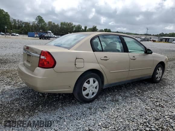 2006 Chevrolet Malibu 1LS с VIN 1G1ZS51FX6F297780, выставлен на аукционе Copart как лот 85570465 с пробегом 219 034 миль миль и Списание • Salvage title. История ставок и продаж доступна на DreamBid. Изображение 3.