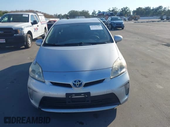 ✅ 2015 Toyota Prius Two • VIN: JTDKN3DU6F0425904 • Lot: 43769781. Listed on IAAI with 338,612 mi. Free auction sales archive from the USA and detailed vehicle history report at DreamBid. Image 12.