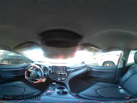 2022 Toyota Camry SE z VIN 4T1G11AK7NU036054, wystawiony jako IAAI lot #43036833 z przebiegiem 106 915 mil mil oraz . Historia ofert i sprzedaży dostępna na DreamBid. Obrazek 19.