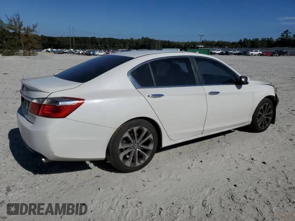 2014 Honda Accord Sport с VIN 1HGCR2F55EA034746, выставлен на аукционе Copart как лот 86338905 с пробегом 213 208 миль миль и Списание • Salvage title. История ставок и продаж доступна на DreamBid. Изображение 3.