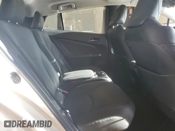 ✅ 2017 Toyota Prius Advanced • VIN: JTDKARFP4H3015755 • Lot: 82633325. Wystawiony na Copart z przebiegiem 166 662 mil. Bezpłatny archiwum sprzedaży aukcyjnych z USA i szczegółowy raport historii pojazdu na DreamBid. Zdjęcie 10.