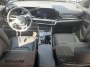 ✅ 2025 Kia Sportage X-Line • VIN: KNDPYDDH7S7253941 • Lot: 71068145. Wystawiony na Copart z przebiegiem 2 632 mil. Bezpłatny archiwum sprzedaży aukcyjnych z USA i szczegółowy raport historii pojazdu na DreamBid. Zdjęcie 8.