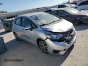 ✅ 2015 Honda Fit EX-L • VIN: 3HGGK5H83FM764755 • Lot: 92597385. Wystawiony na Copart z przebiegiem 72 204 mil. Bezpłatny archiwum sprzedaży aukcyjnych z USA i szczegółowy raport historii pojazdu na DreamBid. Zdjęcie 4.