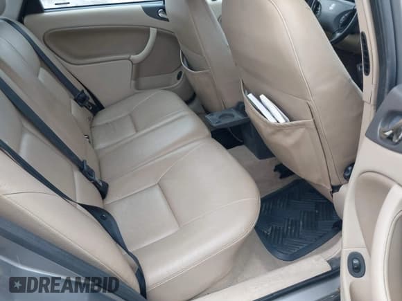 ✅ 2002 Saab 9-3 SE • VIN: YS3DF58K422002174 • Lot: 41744003. Wystawiony na IAAI z przebiegiem 250 574 mil. Bezpłatny archiwum sprzedaży aukcyjnych z USA i szczegółowy raport historii pojazdu na DreamBid. Zdjęcie 8.