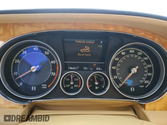 ✅ 2013 Bentley Continental GT • VIN: SCBGT3ZA1DC085070 • Lot: 88868365. Listed on Copart with 19,642 mi. Free auction sales archive from the USA and detailed vehicle history report at DreamBid. Image 9.