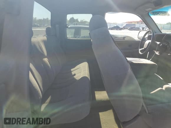 ✅ 2000 Chevrolet Silverado 1500 LS • VIN: 2GCEK19T8Y1155737 • Лот: 89473455. Опубликован ранее на Copart с пробегом 199 835 миль. Бесплатный доступ к архиву аукционных продаж из США и подробный отчёт об истории автомобиля на DreamBid. Изображение 10.