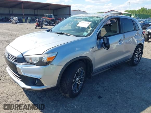 ✅ 2017 Mitsubishi Outlander SE • VIN: JA4AP3AW6HZ017794 • Lot: 42197113. Listed on IAAI with 131,762 mi. Free auction sales archive from the USA and detailed vehicle history report at DreamBid. Image 2.