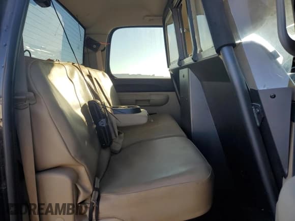 ✅ 2011 Chevrolet Silverado 1500 LT • VIN: 3GCPKSE36BG262627 • Лот: 86503265. Опубликован ранее на Copart с пробегом 172 652 миль. Бесплатный доступ к архиву аукционных продаж из США и подробный отчёт об истории автомобиля на DreamBid. Изображение 10.