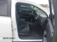 ✅ 2017 GMC Canyon 4WD SLT • VIN: 1GTG6DEN6H1249790 • Лот: 43609704. Опубликован ранее на IAAI с пробегом 141 693 миль. Бесплатный доступ к архиву аукционных продаж из США и подробный отчёт об истории автомобиля на DreamBid. Изображение 5.