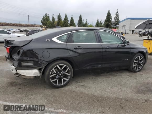 ✅ 2017 Chevrolet Impala LT • VIN: 2G1105S39H9128045 • Лот: 76342804. Опубликован ранее на Copart с пробегом 82 769 миль. Бесплатный доступ к архиву аукционных продаж из США и подробный отчёт об истории автомобиля на DreamBid. Изображение 3.