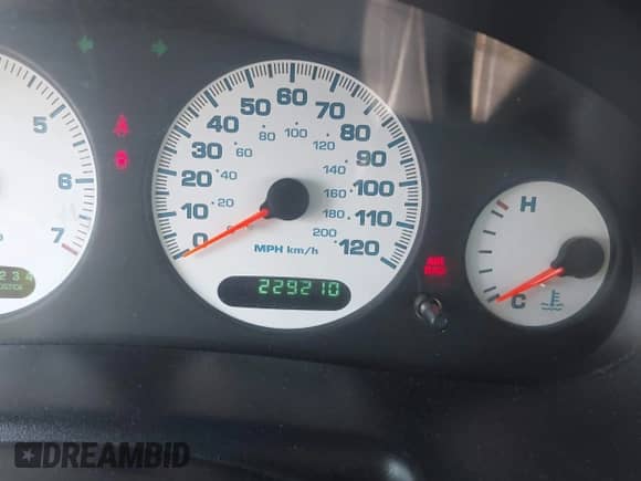 2001 Dodge Intrepid ES with VIN 2B3HD56J11H553517, listed as a IAAI auction lot 40387610 with 229,210 mi miles and . Bid and sale history available at DreamBid. Image 7.