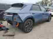 2023 Hyundai Ioniq 5 SE z VIN KM8KMDAF3PU152246, wystawiony jako Copart lot #65053693 z przebiegiem 185 mil mil oraz . Historia ofert i sprzedaży dostępna na DreamBid. Obrazek 3.