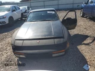 ✅ 1984 Porsche 944 • VIN: WP0AA0946EN454481 • Lot: 80895655. Wystawiony na Copart z przebiegiem 79 858 mil. Bezpłatny archiwum sprzedaży aukcyjnych z USA i szczegółowy raport historii pojazdu na DreamBid. Zdjęcie 5.