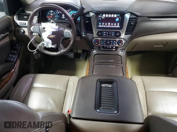 2017 Chevrolet Suburban Premier z VIN 1GNSKJKC8HR118053, wystawiony jako Copart lot #73375784 z przebiegiem 100 812 mil mil oraz Szkoda całkowita • Salvage title. Historia ofert i sprzedaży dostępna na DreamBid. Obrazek 8.