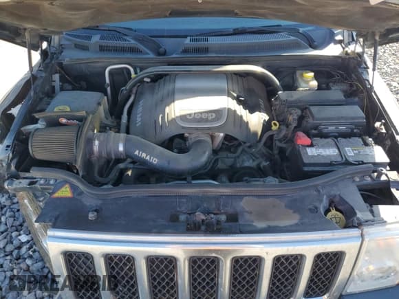 ✅ 2007 Jeep Commander Overland • VIN: 1J8HG68237C635691 • Lot: 92432865. Wystawiony na Copart z przebiegiem 98 794 mil. Bezpłatny archiwum sprzedaży aukcyjnych z USA i szczegółowy raport historii pojazdu na DreamBid. Zdjęcie 11.