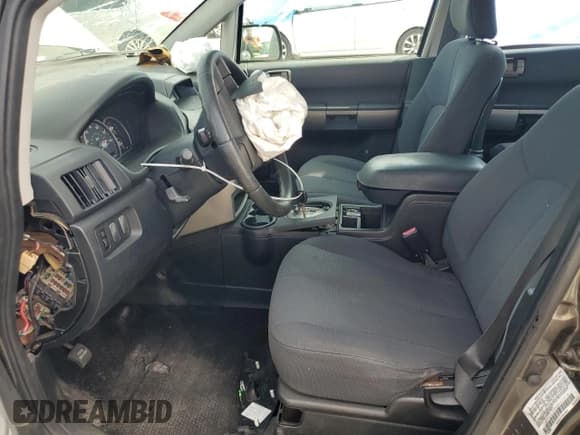 ✅ 2004 Mitsubishi Endeavor LS • VIN: 4A4MM21SX4E044610 • Lot: 69741595. Listed on Copart with 243,200 mi. Free auction sales archive from the USA and detailed vehicle history report at DreamBid. Image 7.