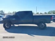 ✅ 2019 Ram 1500 SLT • VIN: 1C6RR6TT0KS572044 • Лот: 40825845. Опубликован ранее на IAAI с пробегом 122 693 миль. Бесплатный доступ к архиву аукционных продаж из США и подробный отчёт об истории автомобиля на DreamBid. Изображение 14.