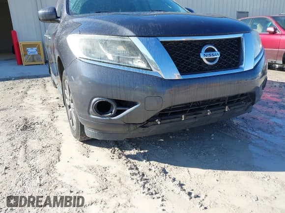 ✅ 2014 Nissan Pathfinder SL • VIN: 5N1AR2MN1EC637623 • Lot: 41428990. Listed on IAAI with 227,301 mi. Free auction sales archive from the USA and detailed vehicle history report at DreamBid. Image 6.